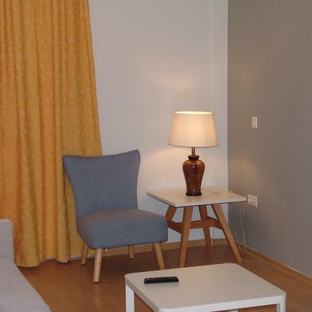 Grace Apartments Loutráki Buitenkant foto