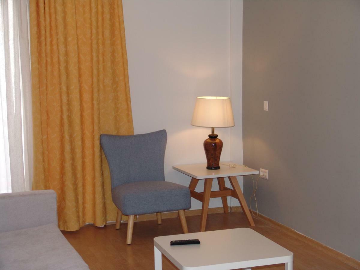 Grace Apartments Loutráki Buitenkant foto